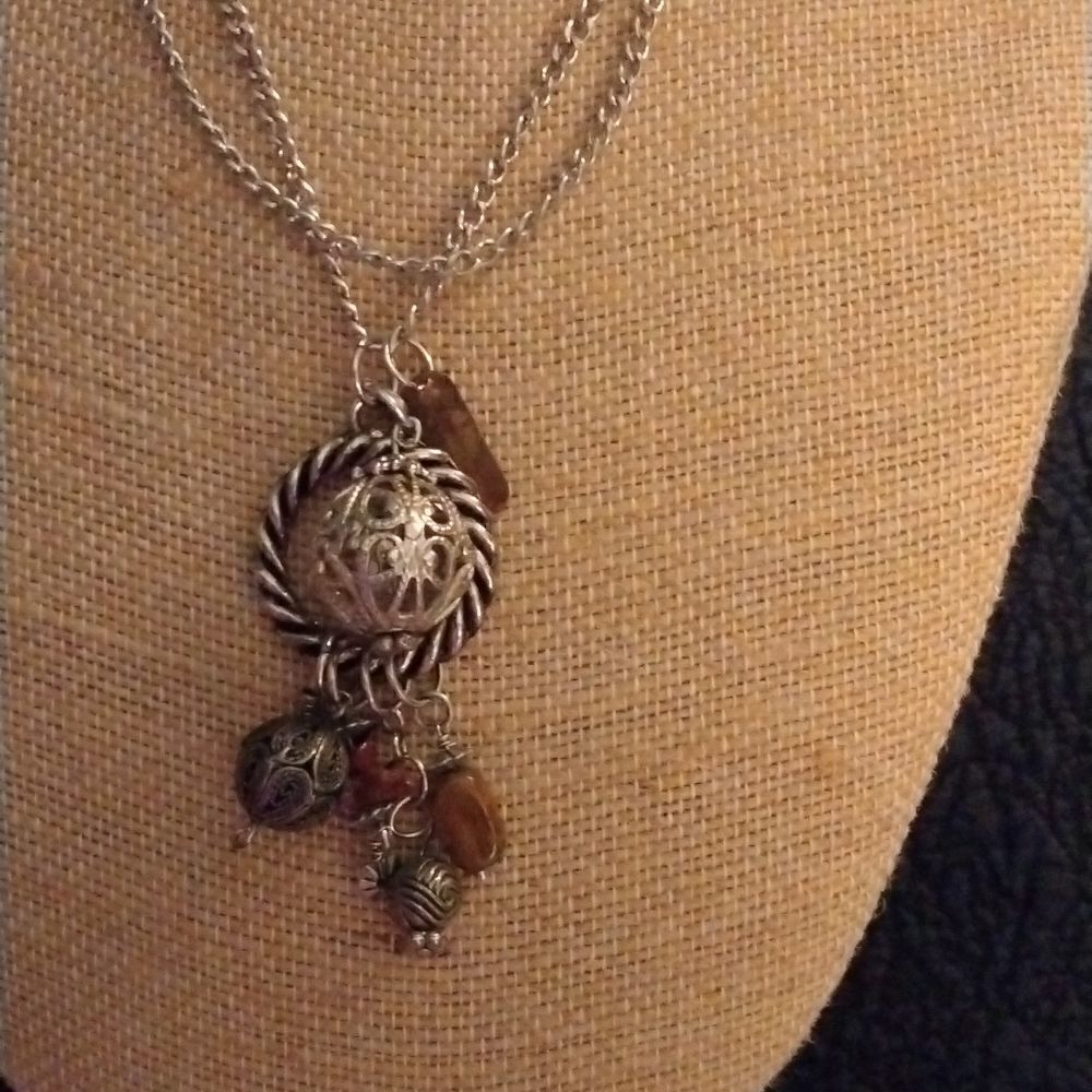 Silver     - Picture 2 of 4